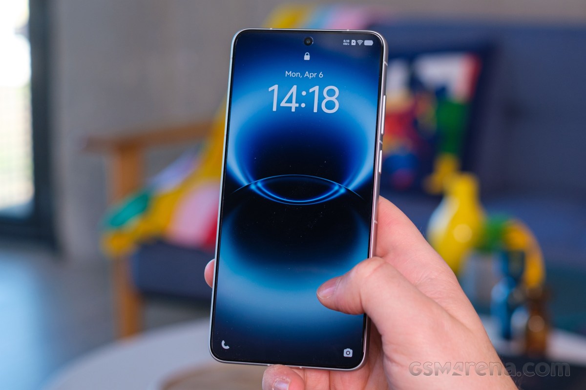 Vivo X300 Ultra Review — Two 200MP Cameras and the World's Best Mobile Photography
